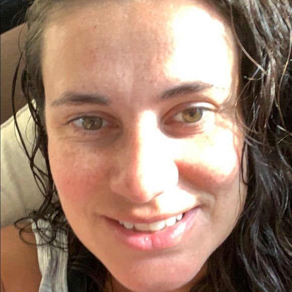 Meet your Posher, Melanie - Picture 1 of 1